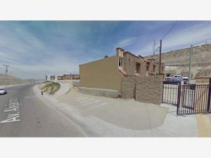 Casa en venta en El Laurel I, Tijuana — foto 2 de 12