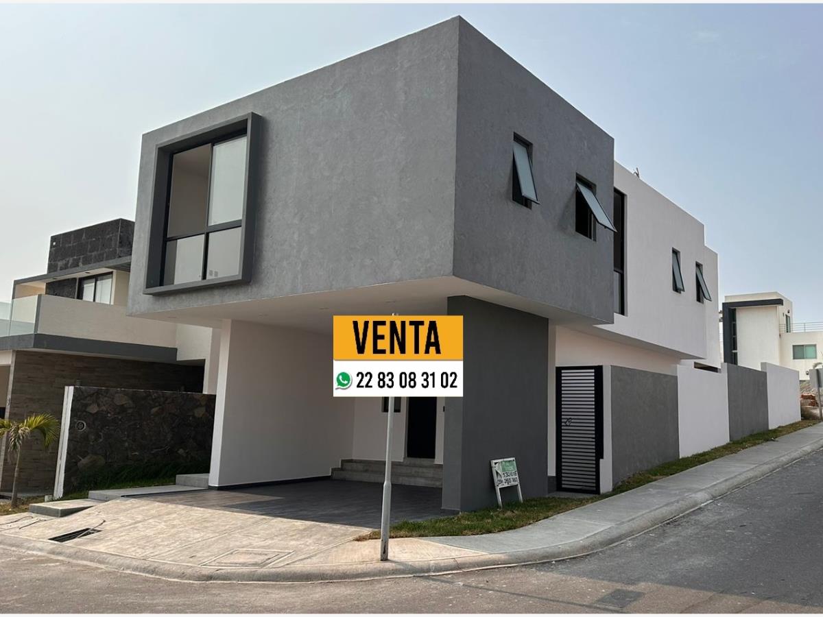 Casa en venta en Lomas de la Rioja, Alvarado — foto 1 de 14