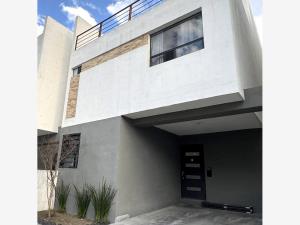 Casa en Reserva Acanto, Apodaca, Nuevo León