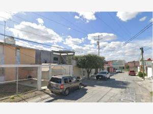 Casa en Aztlan, Reynosa, Tamaulipas