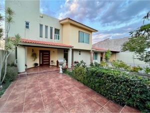 Casa en venta en Colinas del Bosque 2a Sección, Corregidora — foto 3 de 8