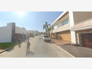 Casa en venta en Colinas de San Miguel, Culiacán — foto 3 de 17