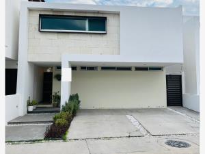 Casa en Lomas de Juriquilla, Querétaro, Querétaro