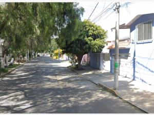 Casa en Jardines de Morelos Sección Fuentes, Ecatepec de Morelos, México