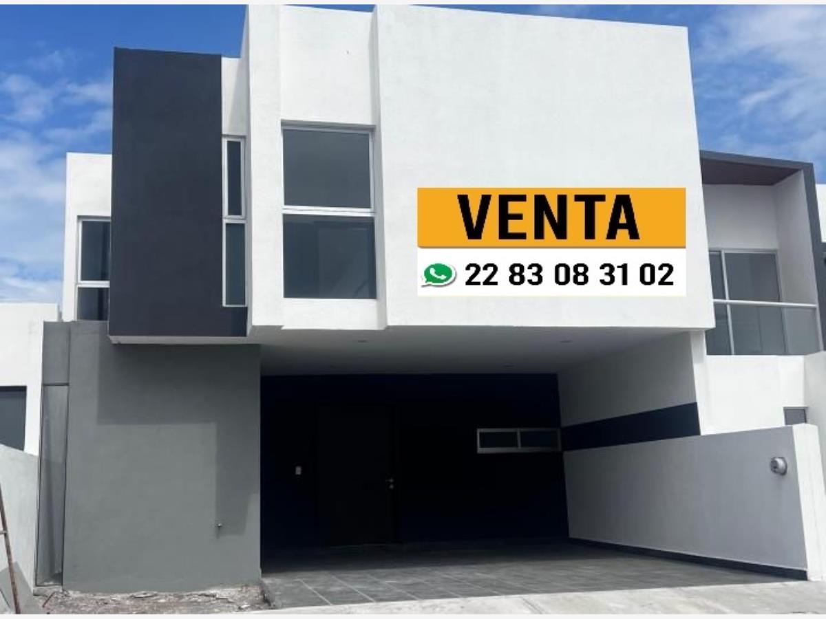 Casa en venta en Lomas de la Rioja, Alvarado — foto 1 de 16