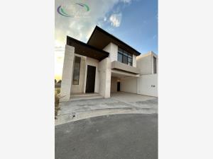 Casa en Rincón de Alcántara, Saltillo, Coahuila de Zaragoza