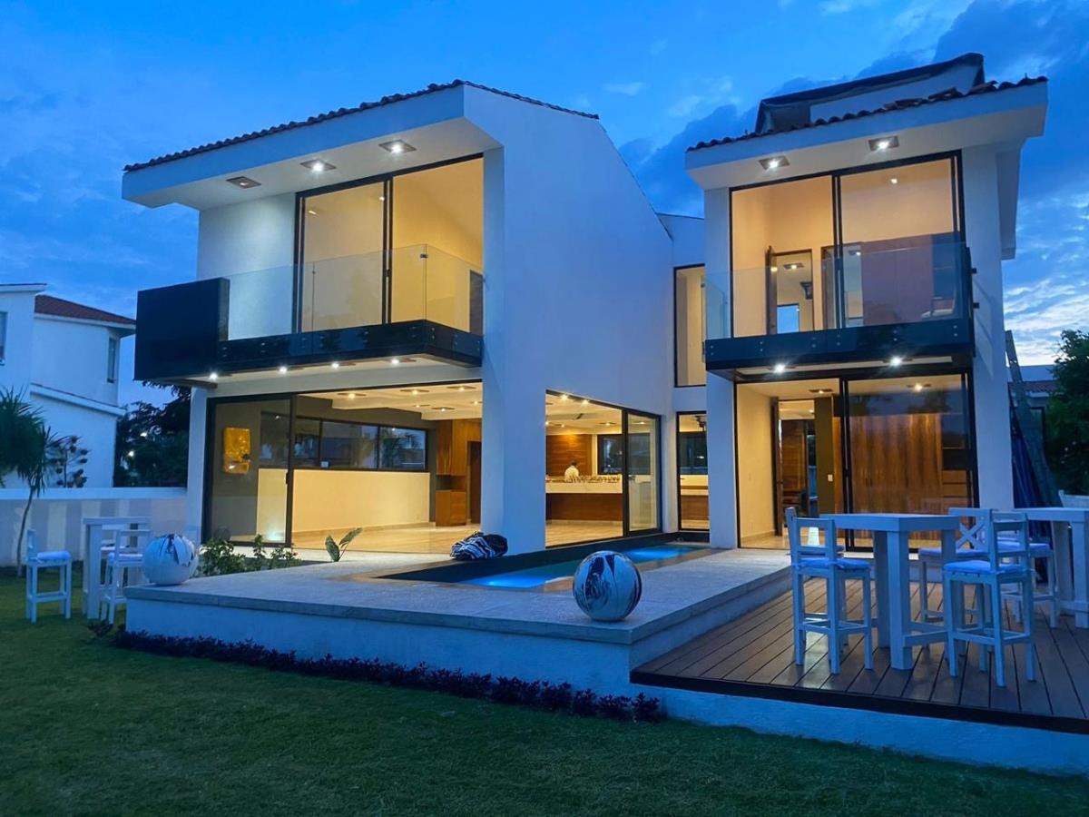 Casa en venta en Paraíso Country Club, Emiliano Zapata — foto 1 de 26