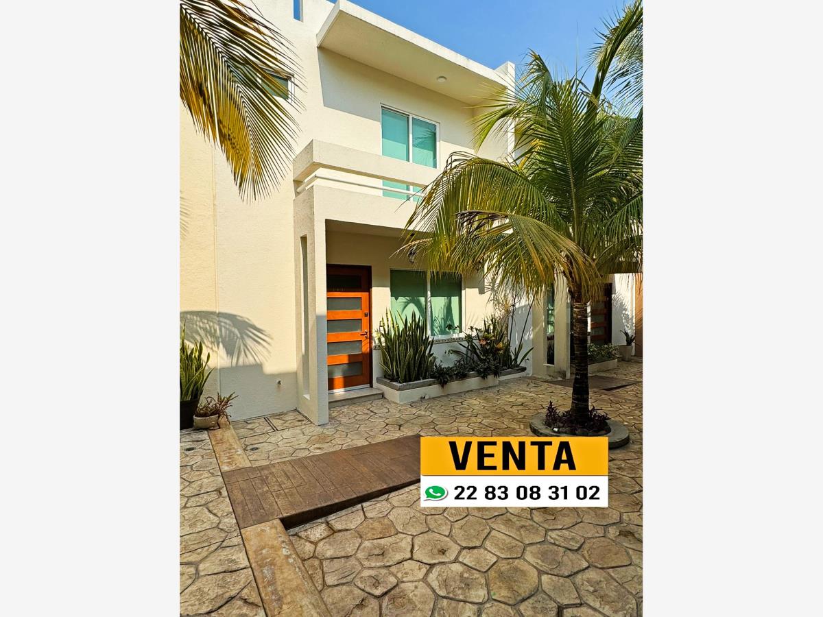 Casa en venta en Las Lomas Residencial, Alvarado — foto 1 de 16
