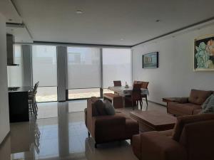 Casa en venta en Valle Imperial, Zapopan — foto 3 de 16