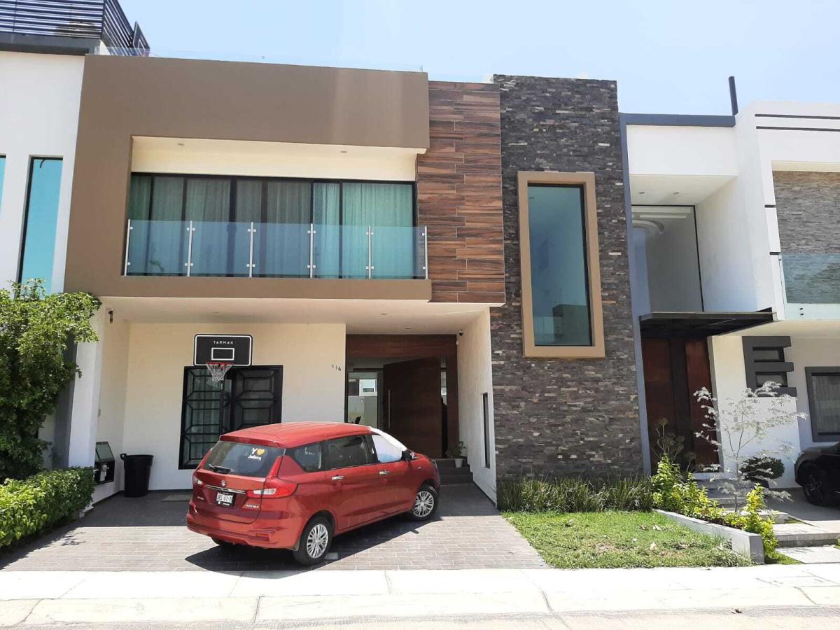 Casa en venta en Valle Imperial, Zapopan — foto 1 de 16