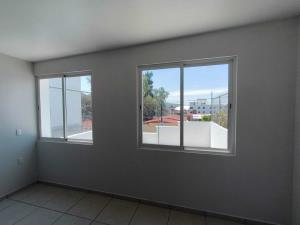 Casa en venta en Jardines del Rincon, Morelia — foto 2 de 15