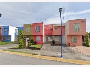 Casa en venta en Geovillas los Cedros, Toluca — foto 3 de 13
