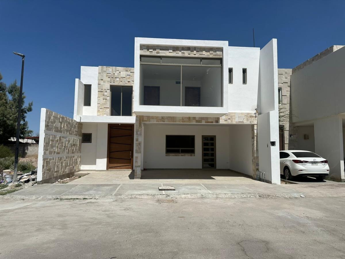 Casa en venta en Las Trojes, Torreón — foto 1 de 13