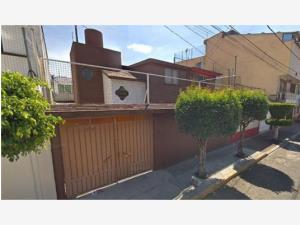 Casa en Jardines de Ecatepec, Ecatepec de Morelos, México