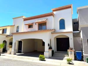 Casa en renta en Valle del Lago Residencial, Hermosillo — foto 2 de 29