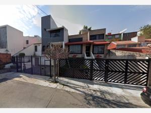 Casa en Lomas Verdes 5a Sección (La Concordia), Naucalpan de Juárez, México