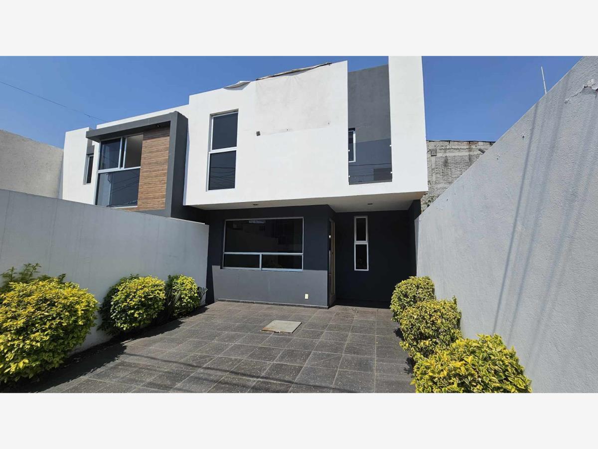 Casa en venta en Campos Elíseos, Morelia — foto 1 de 15