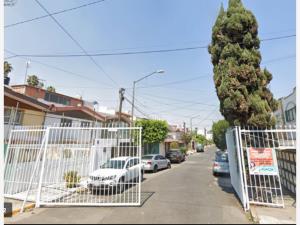 Casa en Jardines de Churubusco, Iztapalapa, Ciudad de México