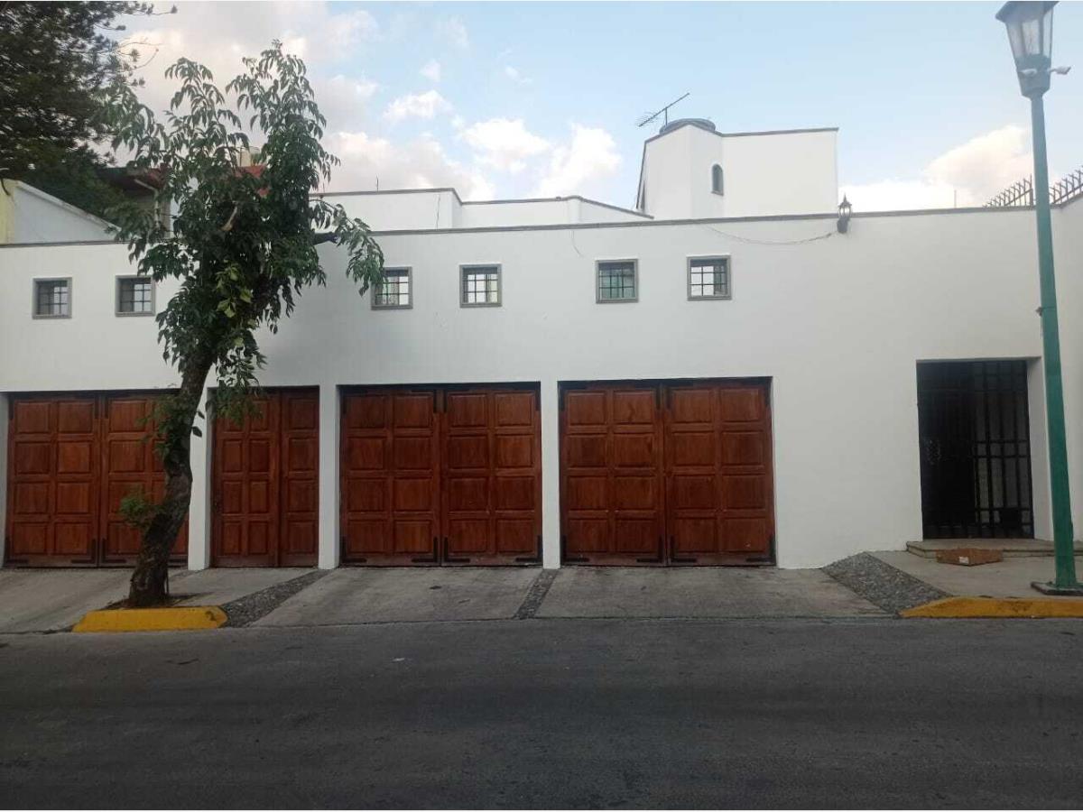 Casa en venta en Ampliación Fuentes del Pedregal, Tlalpan — foto 1 de 14