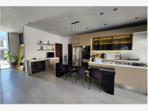 Casa en venta en Bosques de las Misiones Sector Encino, Santiago — foto 3 de 5