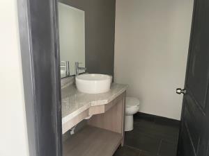 Casa en venta en Los Viñedos, Torreón — foto 3 de 16