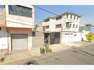 Casa en venta en Leyes de Reforma 3a Sección, Iztapalapa — foto 2 de 10