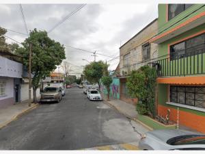 Casa en venta en Escuadron 201, Iztapalapa — foto 2 de 12