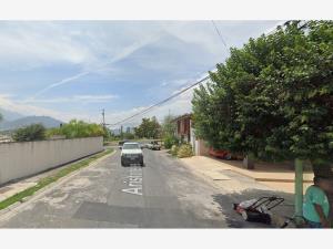 Casa en venta en Contry la Silla, Guadalupe — foto 2 de 13