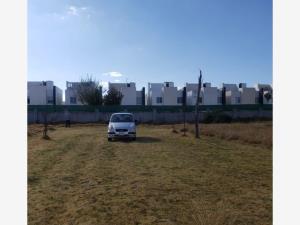 Terreno en venta en San Miguel Totocuitlapilco, Metepec — foto 2 de 4