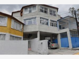Casa en Lomas Boulevares, Tlalnepantla de Baz, México