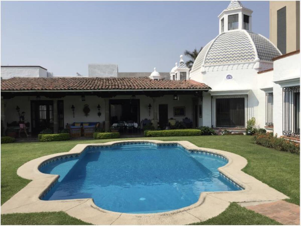 Casa en venta en Vista Hermosa, Cuernavaca — foto 1 de 39