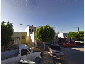 Casa en venta en Villas de San Miguel, Nuevo Laredo — foto 2 de 12