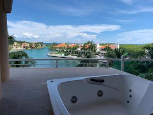 Departamento en venta en Puerto Aventuras, Solidaridad, Quintana Roo Departamento en venta en Puerto Aventuras, Solidaridad, Quintana Roo
