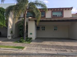 Casa en Lomas de Angelópolis, San Andrés Cholula, Puebla