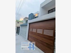 Casa en venta en Graciano Sánchez Romo, Boca del Río — foto 3 de 10
