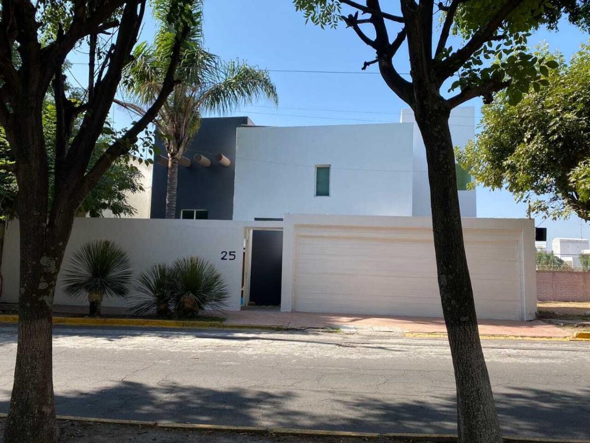 Casa en venta en La Concepción, San Andrés Cholula — foto 1 de 32