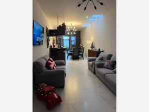 Casa en venta en Porta Fontana, León — foto 2 de 9