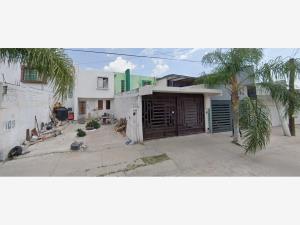 Casa en Lomas de la Piscina, León, Guanajuato