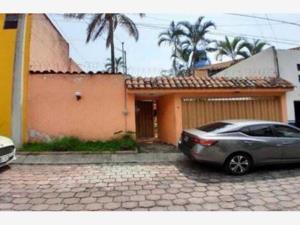 Casa en Los Cizos, Cuernavaca, Morelos