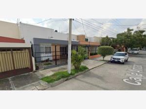 Casa en venta en Residencial Victoria, Zapopan — foto 2 de 11