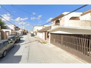 Casa en venta en Aztlan, Reynosa — foto 3 de 11