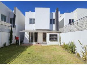Casa en venta en San Miguel Totocuitlapilco, Metepec — foto 2 de 23