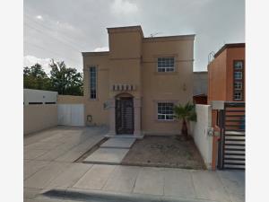 Casa en remate en Villas de San Pedro, Meoqui, Chihuahua