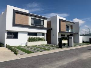 Casa en venta en Metepec Centro, Metepec, México