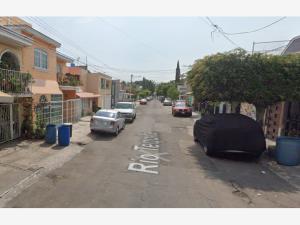 Casa en venta en Loma Bonita, Zapopan — foto 3 de 8