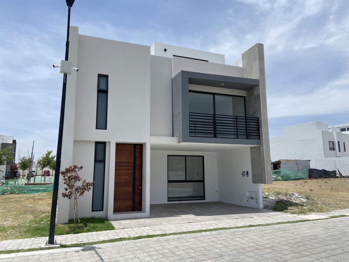 Casa en venta en Santa Clara Ocoyucan, Ocoyucan — foto 1 de 25