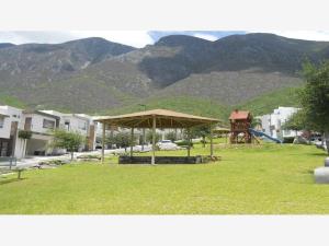Casa en venta en Lomas del Vergel, Monterrey — foto 2 de 5
