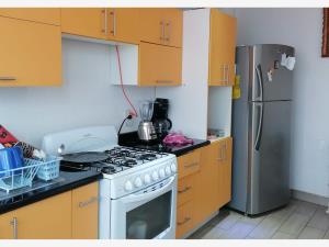 Casa en venta en Escuadron 201, Iztapalapa — foto 2 de 14