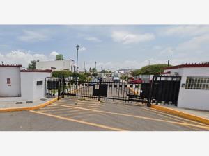 Casa en remate en Ampliación el Pueblito, Corregidora, Querétaro