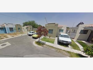 Casa en venta en Hacienda Santa Fe, Tlajomulco de Zúñiga — foto 2 de 7